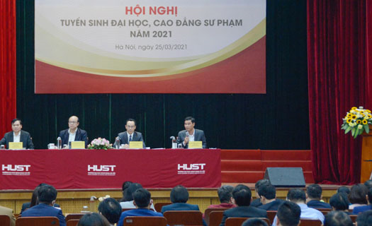 Tuyển sinh 2021: Đề xuất giảm số lần đăng ký nguyện vọng và giảm lệ phí xét tuyển